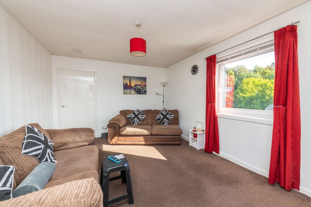 Property photo 3 of 16
