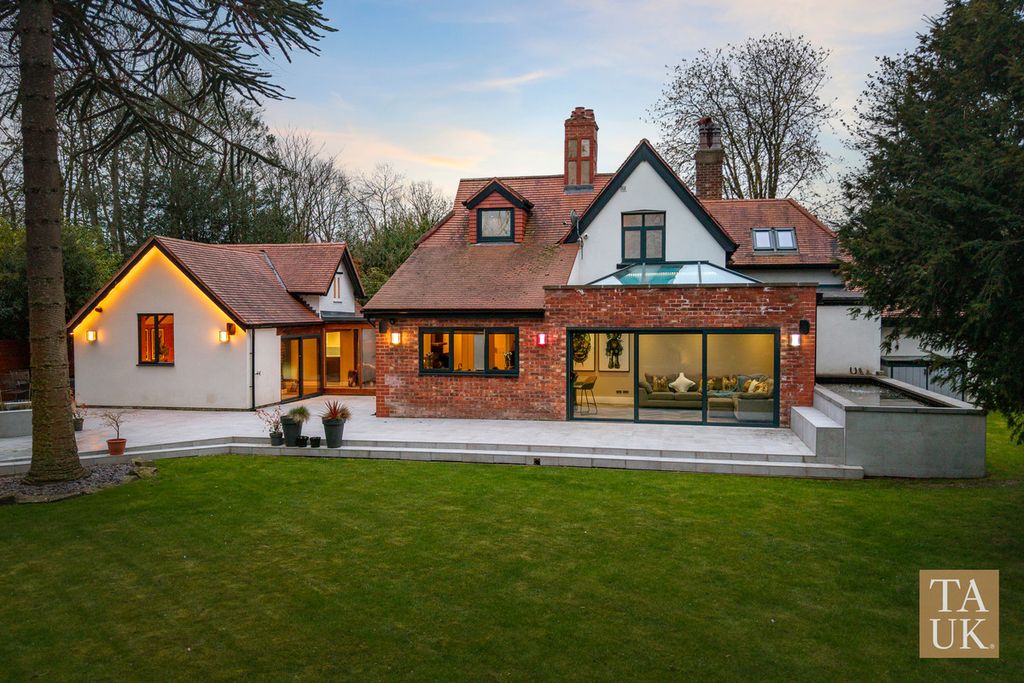 Property photo 1 of 44