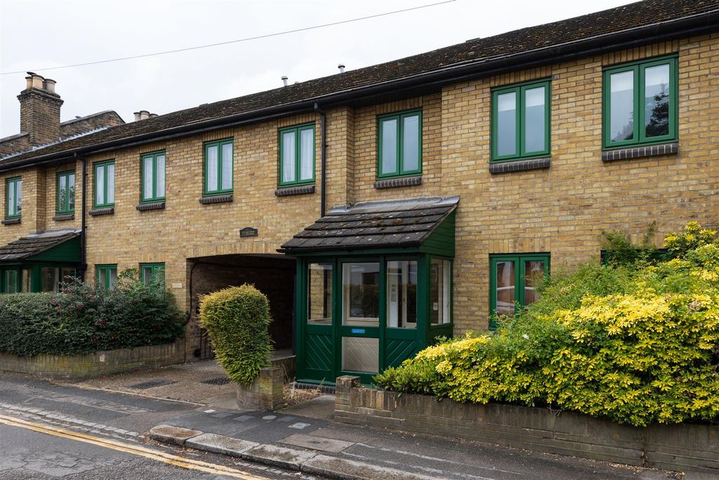 Property photo 1 of 14 Eden Road, E17