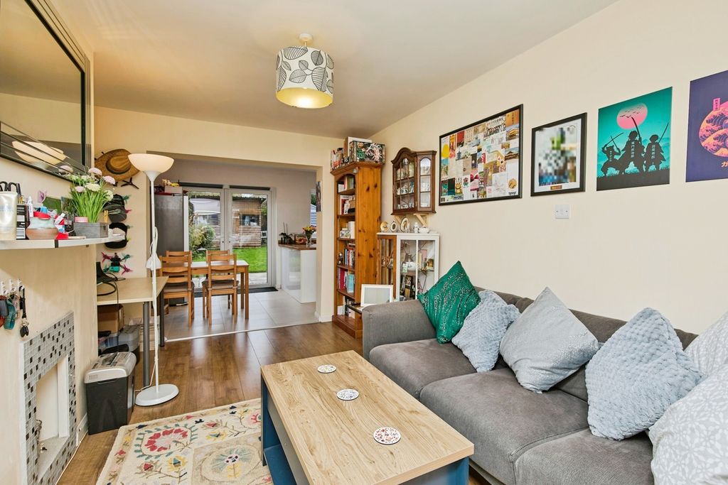 Property photo 2 of 19 Living Room