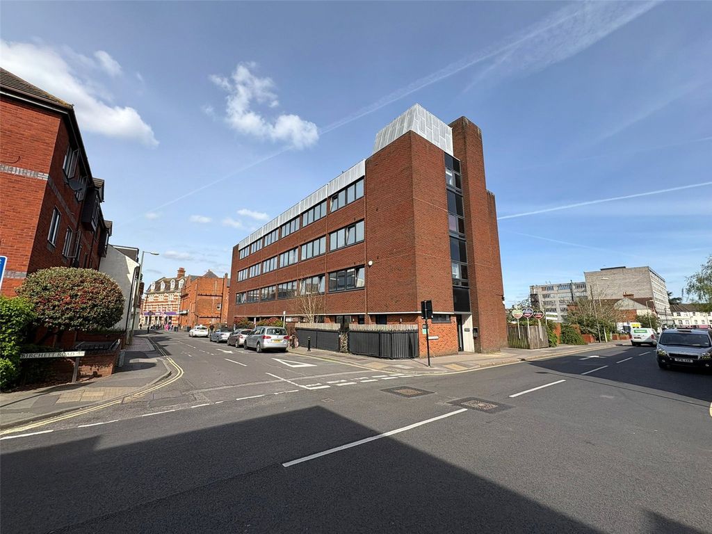 Property photo 1 of 10 Picture No. 09