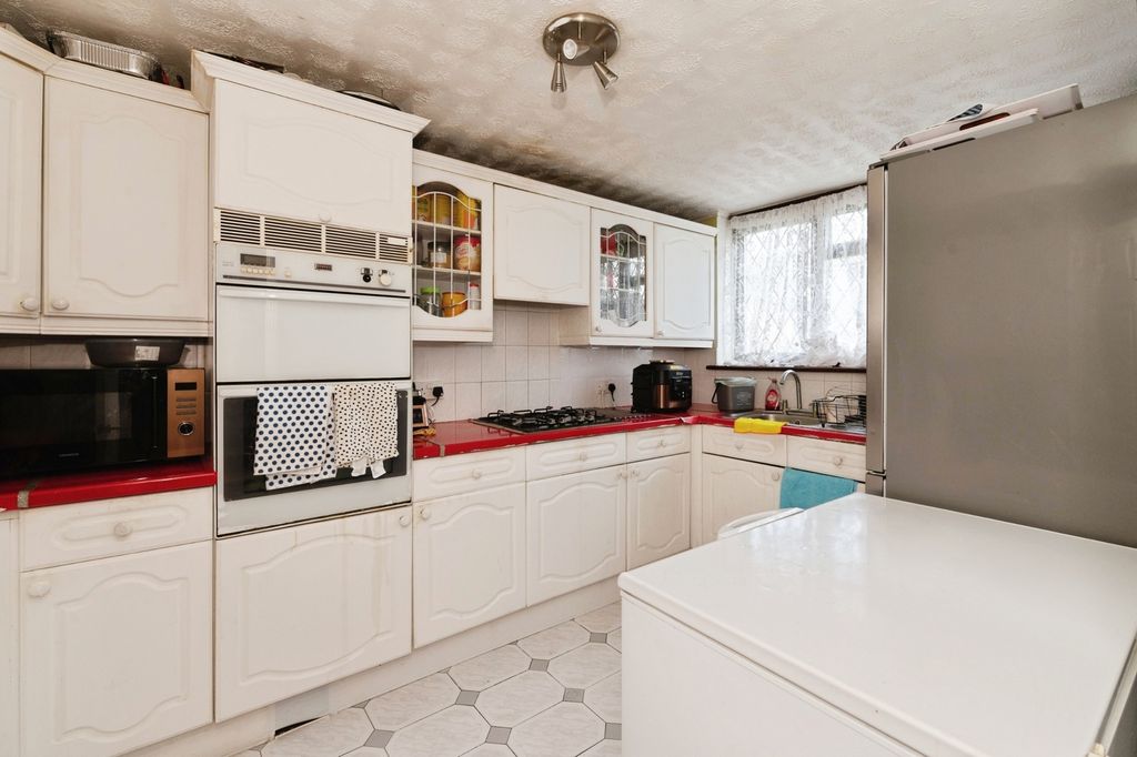 Property photo 2 of 14 Pbox-Img.Jpg