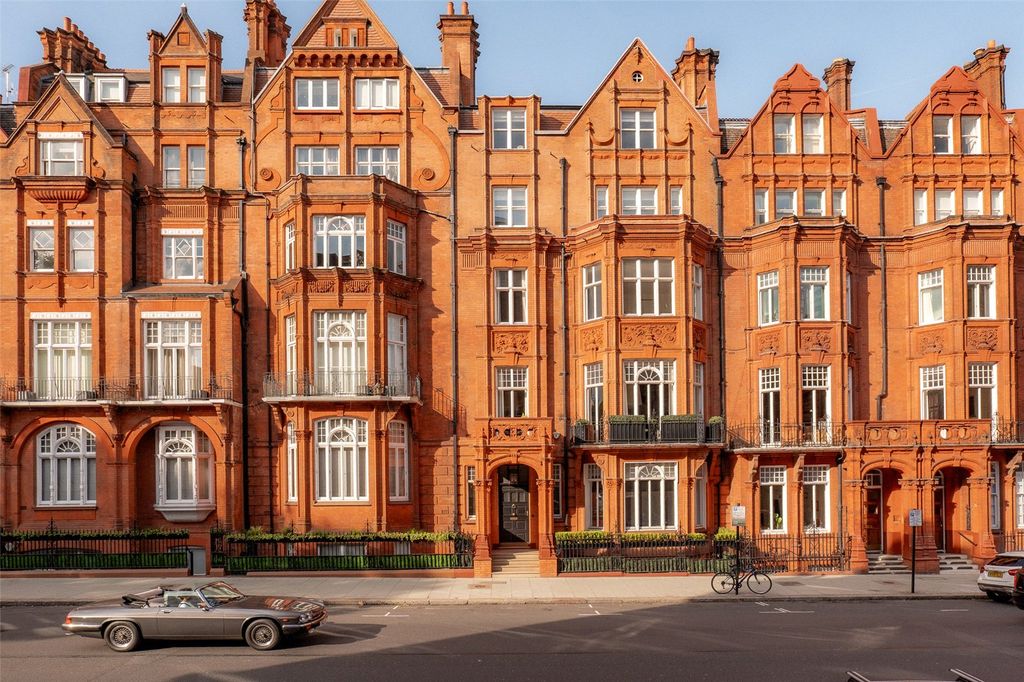 Property photo 1 of 21 Exterior