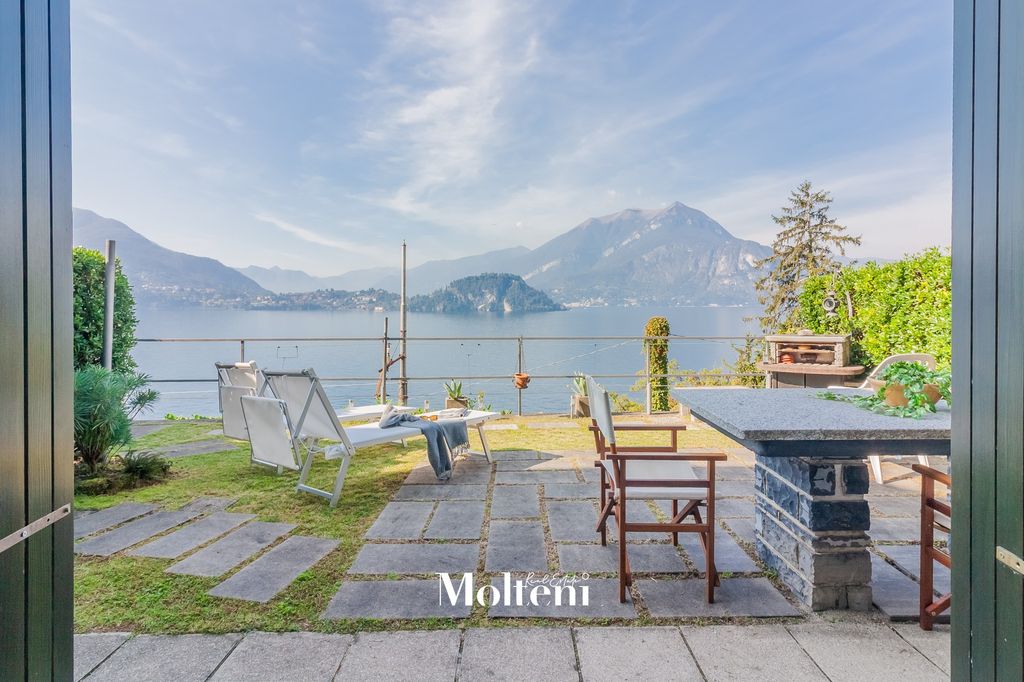 Property photo 2 of 31