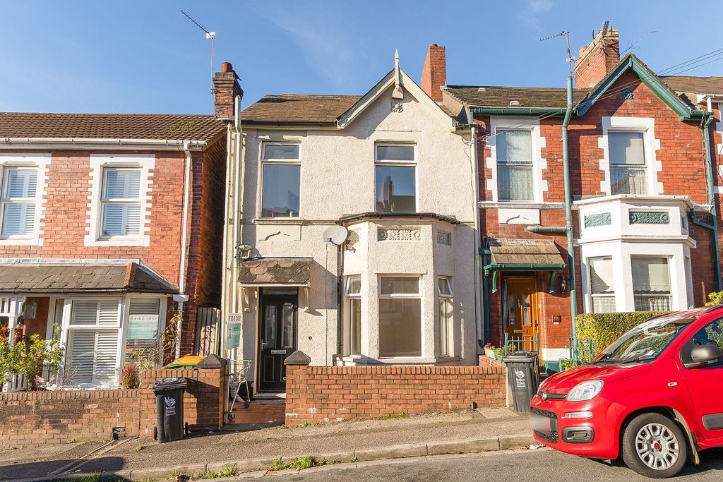 Property photo 1 of 22