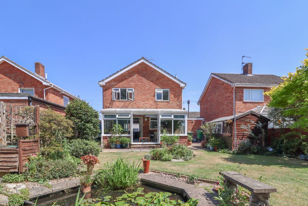 Property photo 2 of 23 4305954