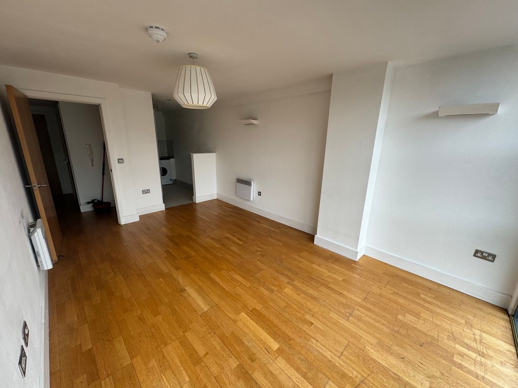 Property photo 3 of 10 Living Room