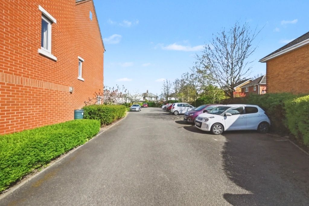Additional image 13 of 2 bed flat for saleRoss Court, Rugby CV21