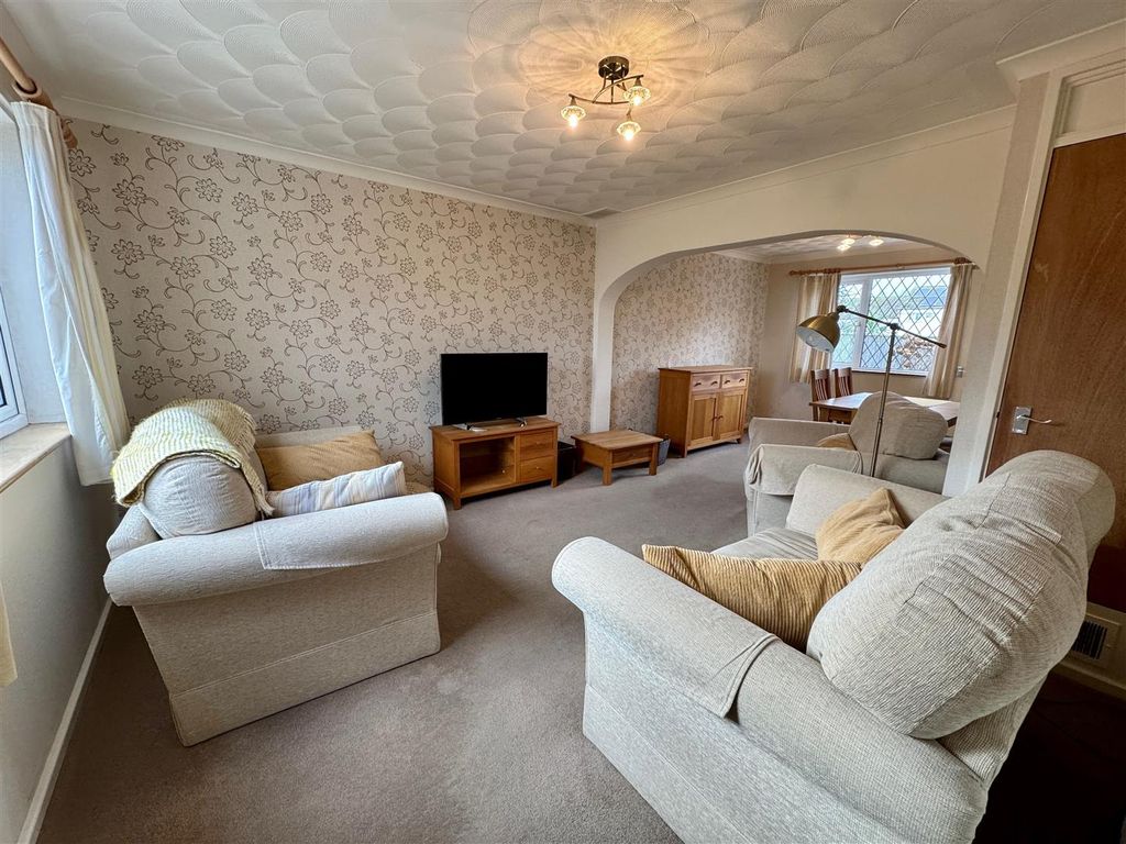 Property photo 2 of 17 Img_1029.Jpeg