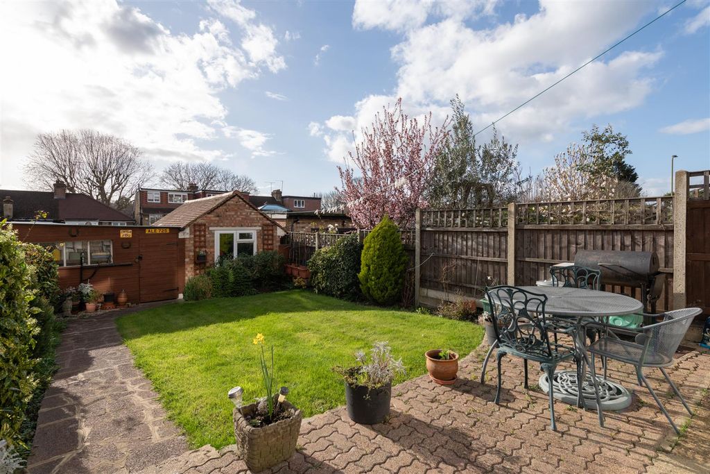 Property photo 2 of 17 Ferney 11.Jpg