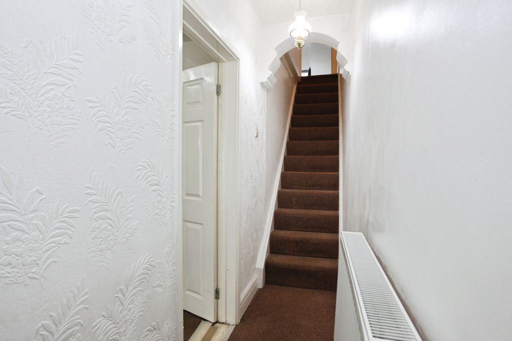 Property photo 3 of 27 Img_4862