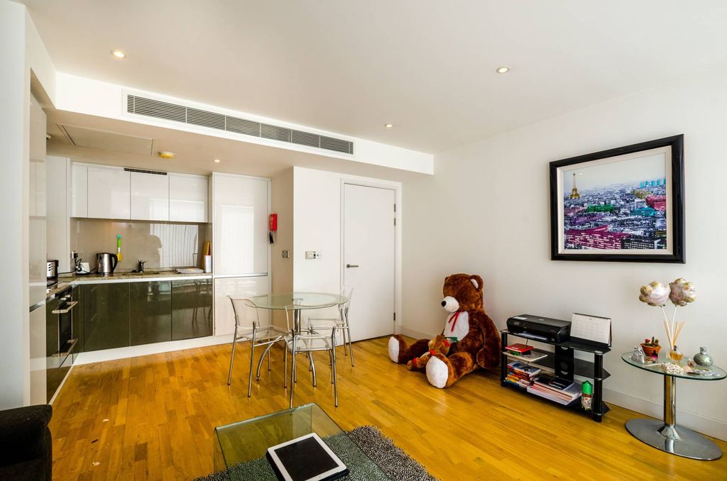 Property photo 2 of 5