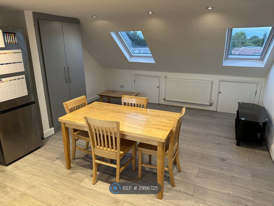 Property photo 1 of 22 Loft Living/Dining
