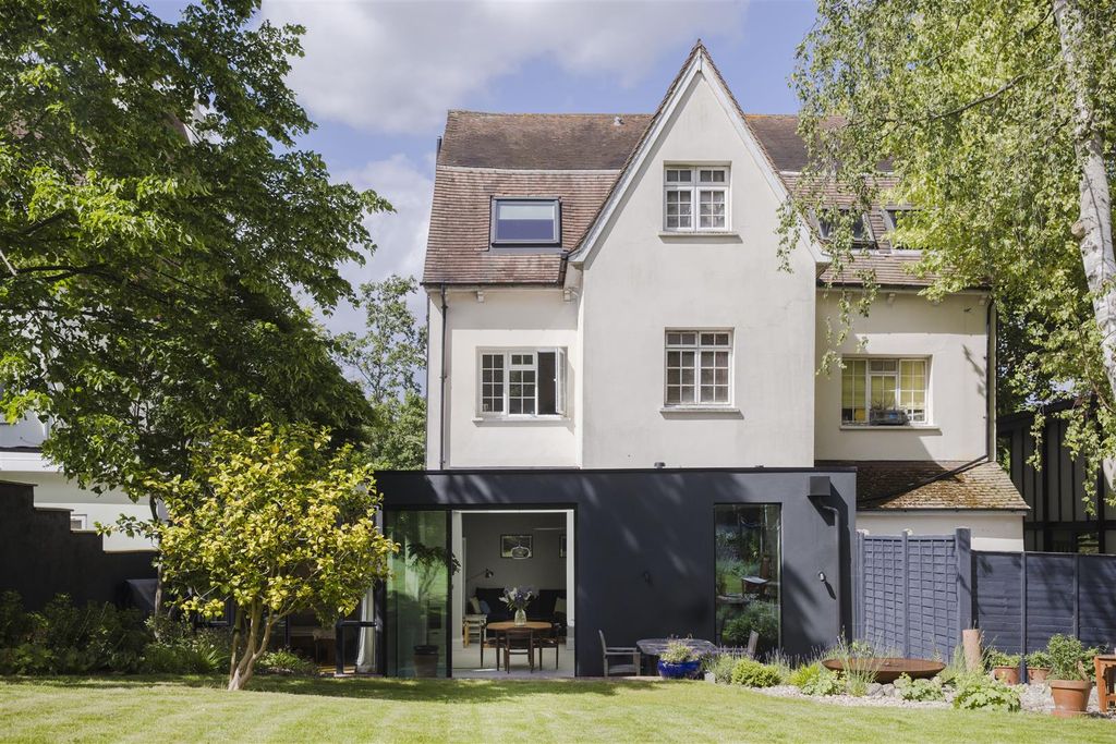 Property photo 2 of 18 Longton Avenue-26.Jpg