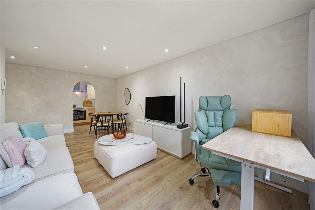 Property photo 2 of 15 Fxvqz2G1Qrcggegqarsa.Jpg