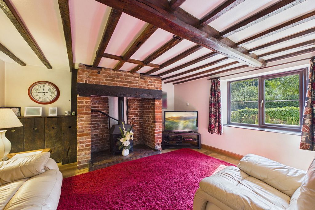 Property photo 2 of 35