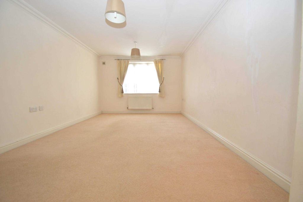 Property photo 3 of 5