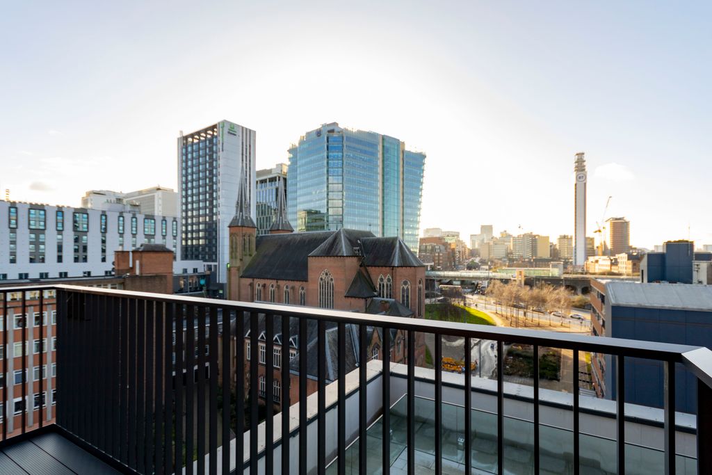 Property photo 1 of 26