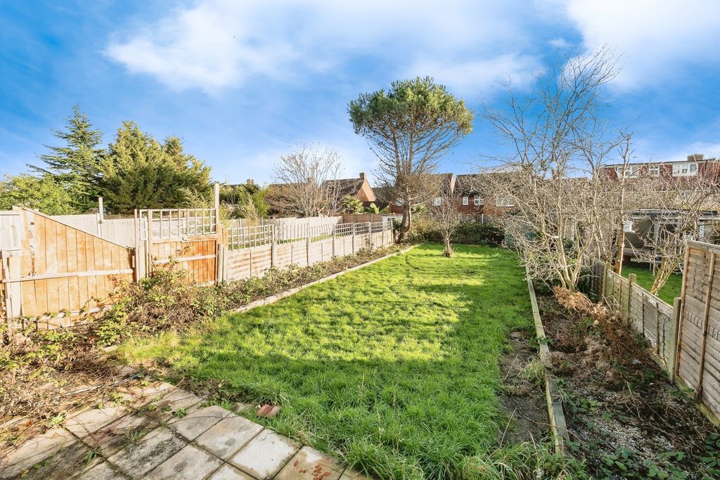 Property photo 3 of 20 Pbox-Img.Jpg