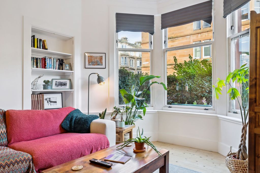 Property photo 3 of 19