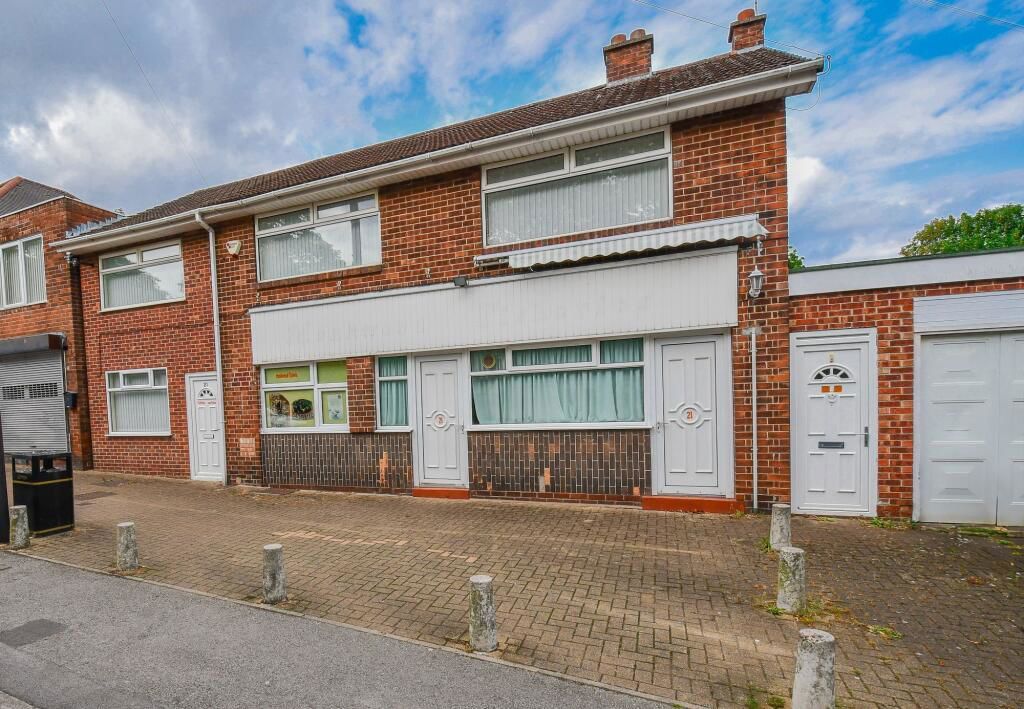 Property photo 1 of 32