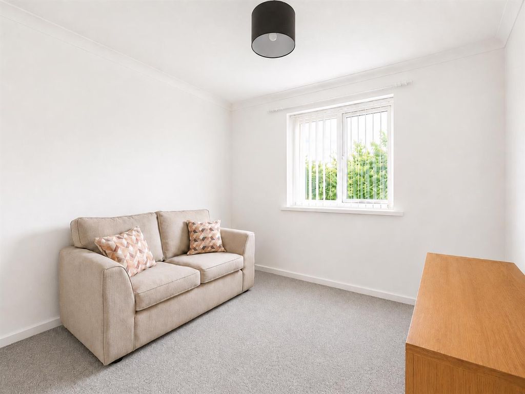Property photo 2 of 6 425B2498-B9B4-4958-9026-25B04Fe42F55.Png