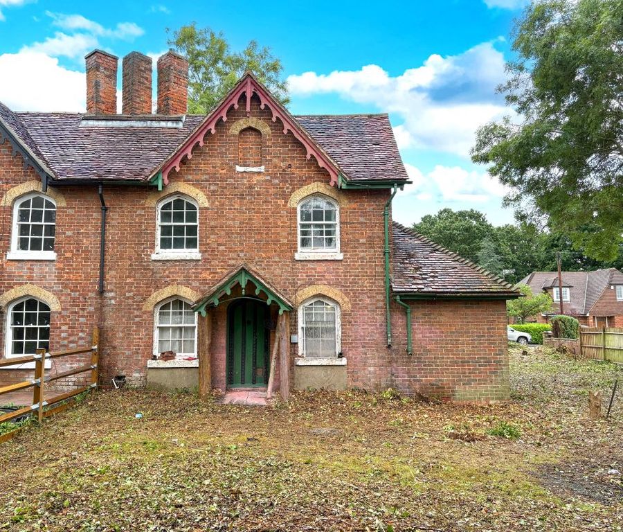 Property photo 1 of 19