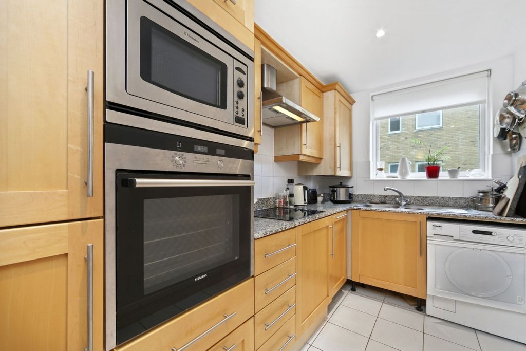 Property photo 3 of 11 E_Jdd4572_2_Edite...