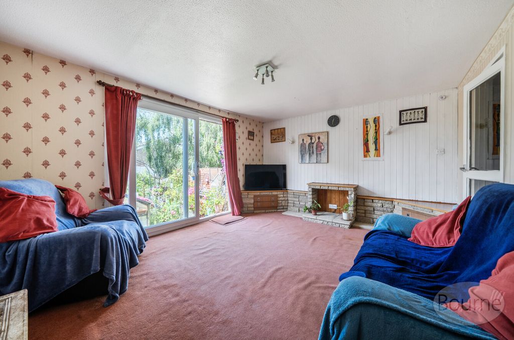 Property photo 2 of 20 686Bb0d0-82Ad-408...
