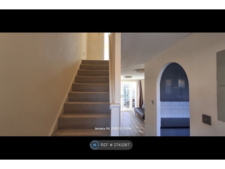 Property photo 1 of 11 Main Entrance