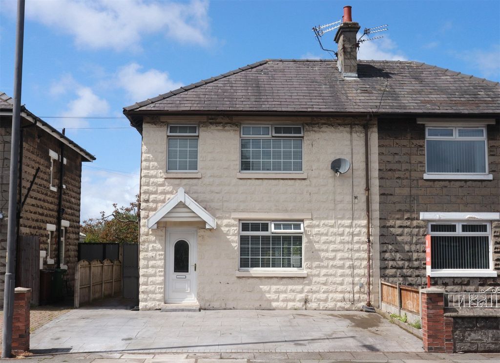 Property photo 1 of 15 Picture No. 02