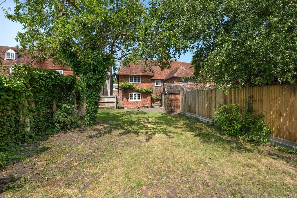Property photo 2 of 18 King Street, Fordwich, Canterbury