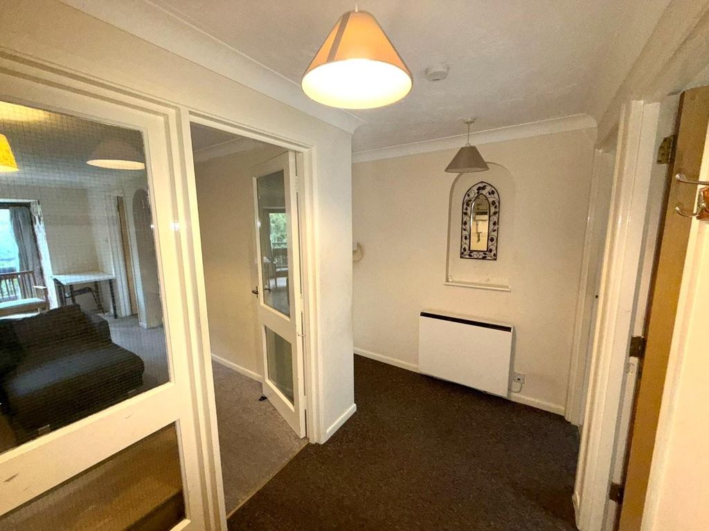 Property photo 3 of 14 F683B8B3-741E-440c-B273-55988814E097.Jpg