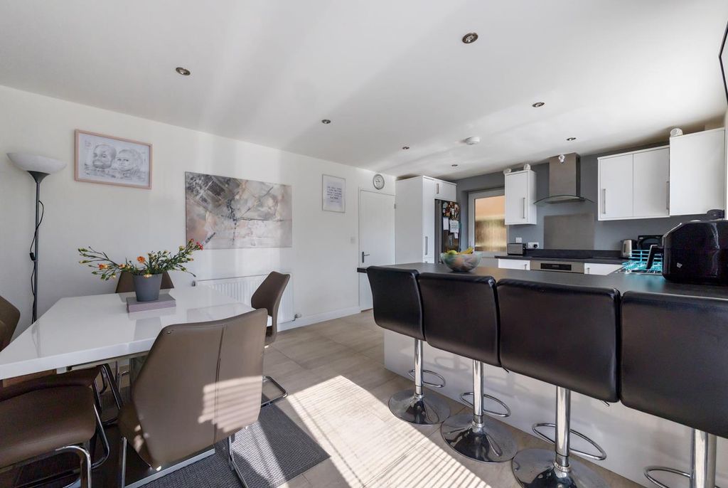 Property photo 3 of 12 Living Room