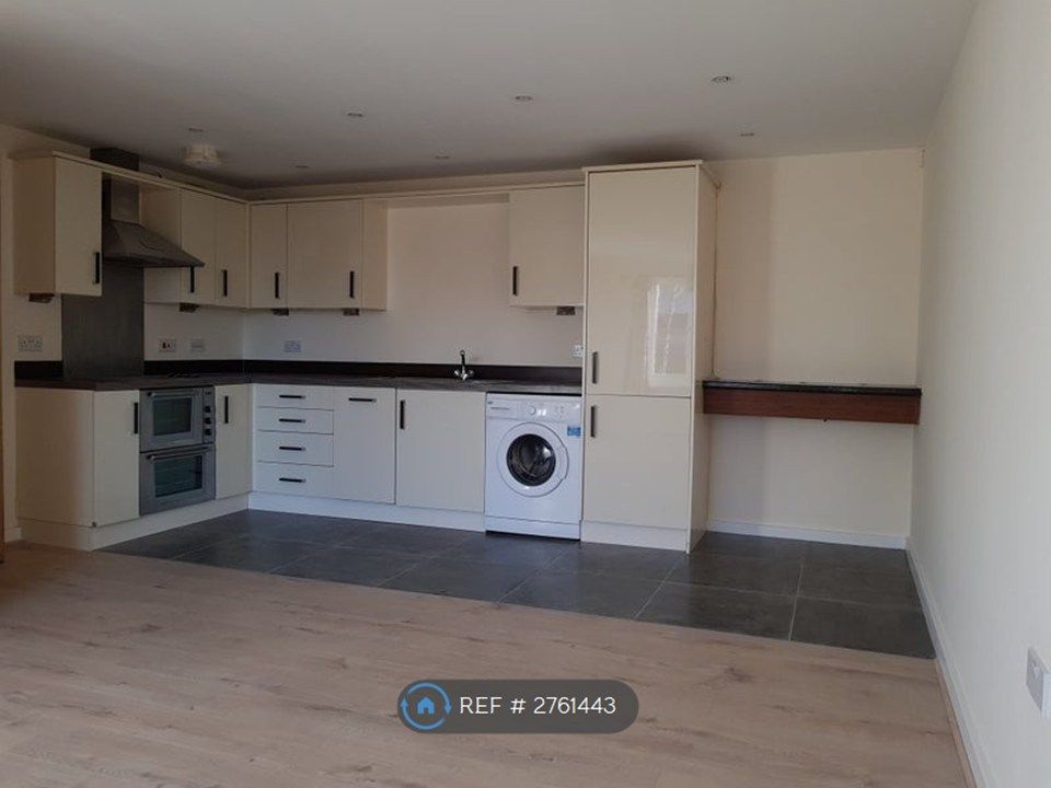 Property photo 3 of 6
