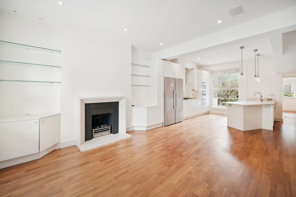 Property photo 2 of 22 Picture No. 41