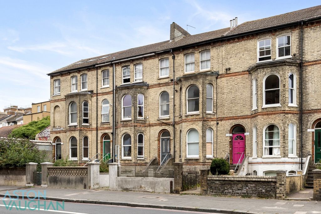 Property photo 1 of 15 4603160