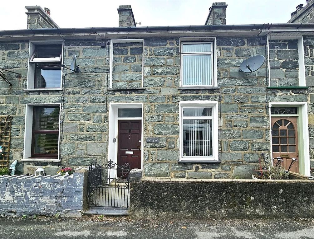 Property photo 1 of 18 Front.Jpeg