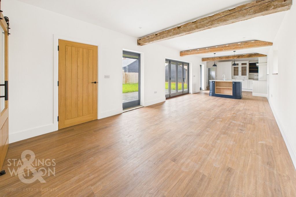 Property photo 3 of 31