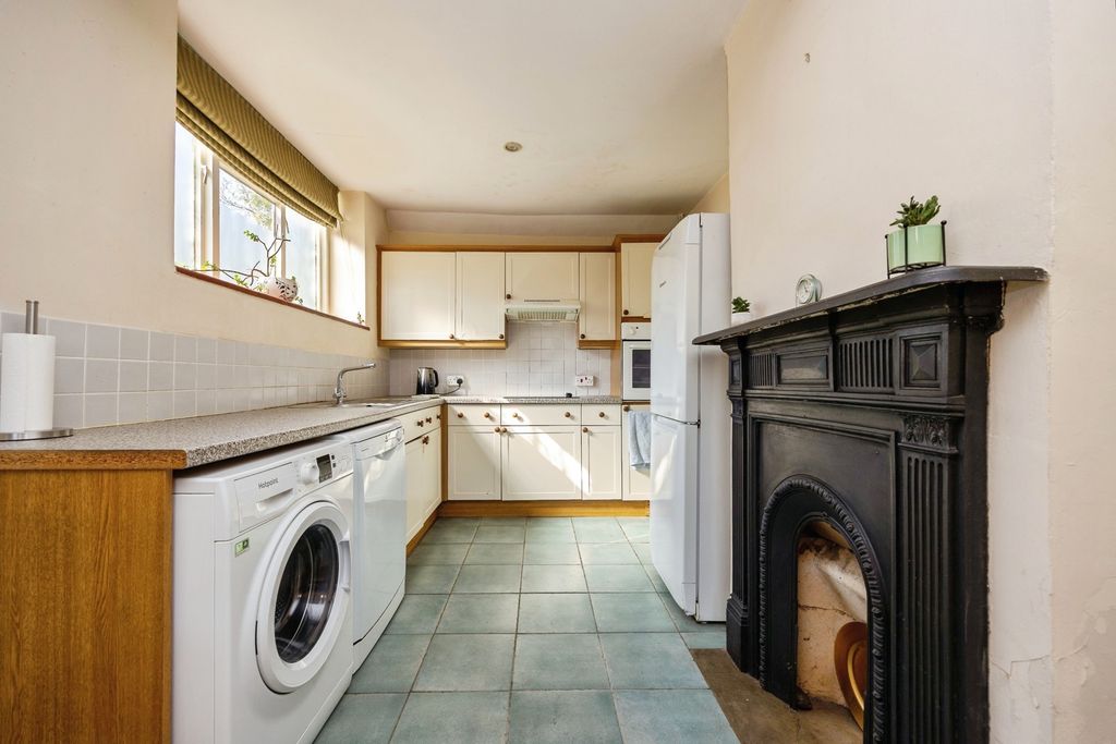 Property photo 3 of 20 Pbox-Img.Jpg