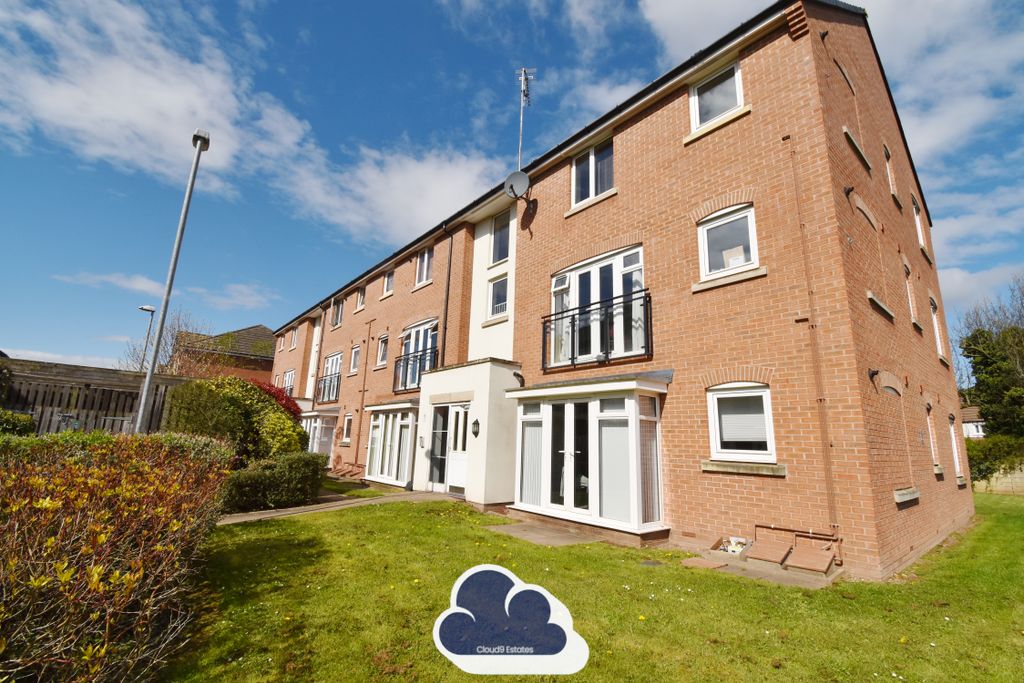 Property photo 1 of 9