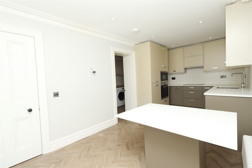 Property photo 2 of 23 Kitchen Diner