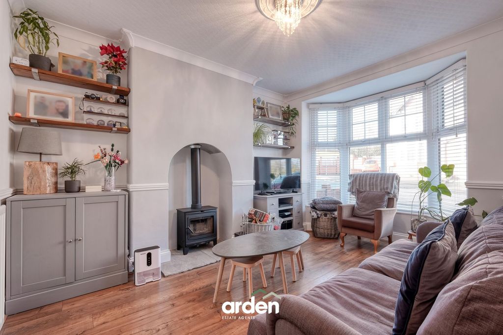 Property photo 3 of 13