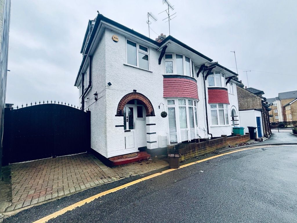 Property photo 1 of 9 Image