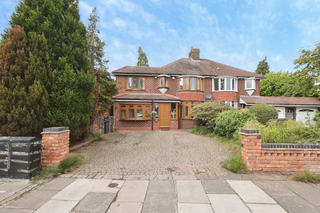 Property photo 1 of 18