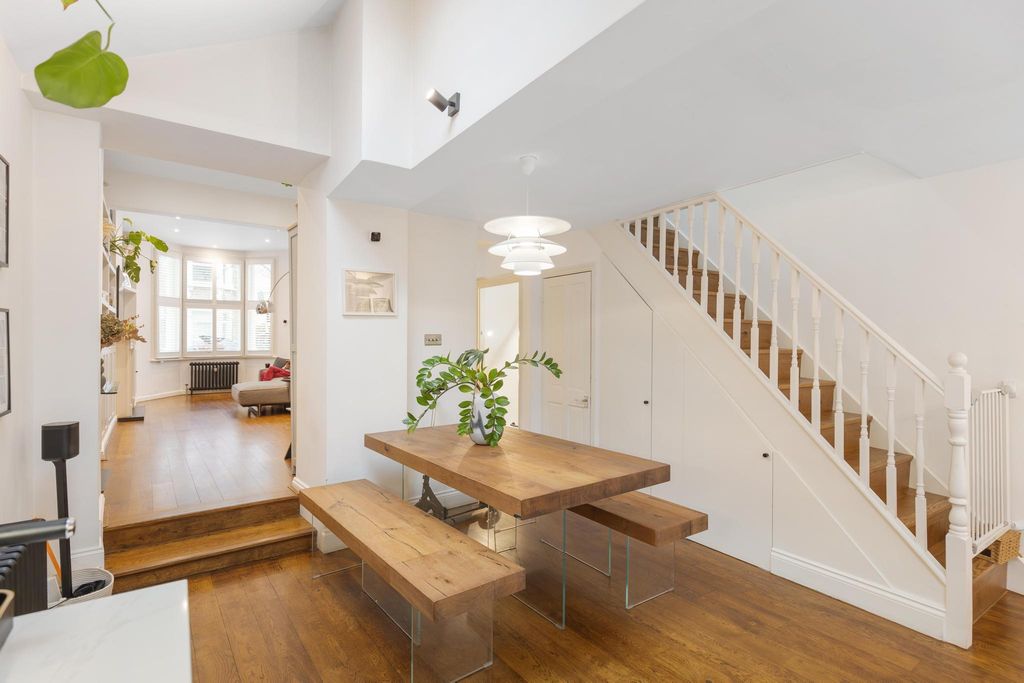 Property photo 3 of 15 Image