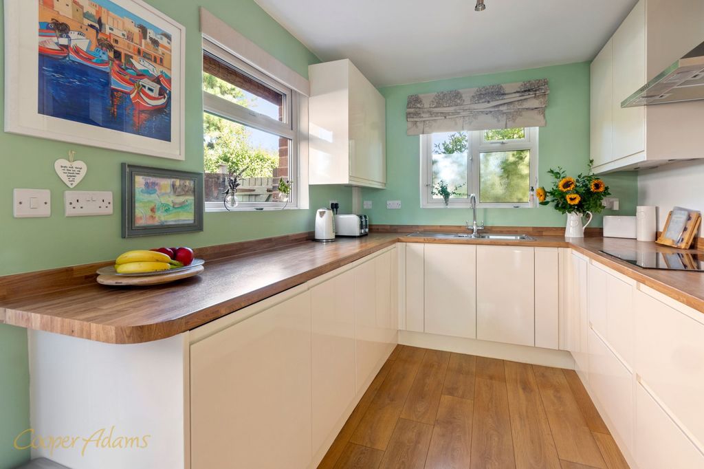 Property photo 2 of 15 Kitchen
