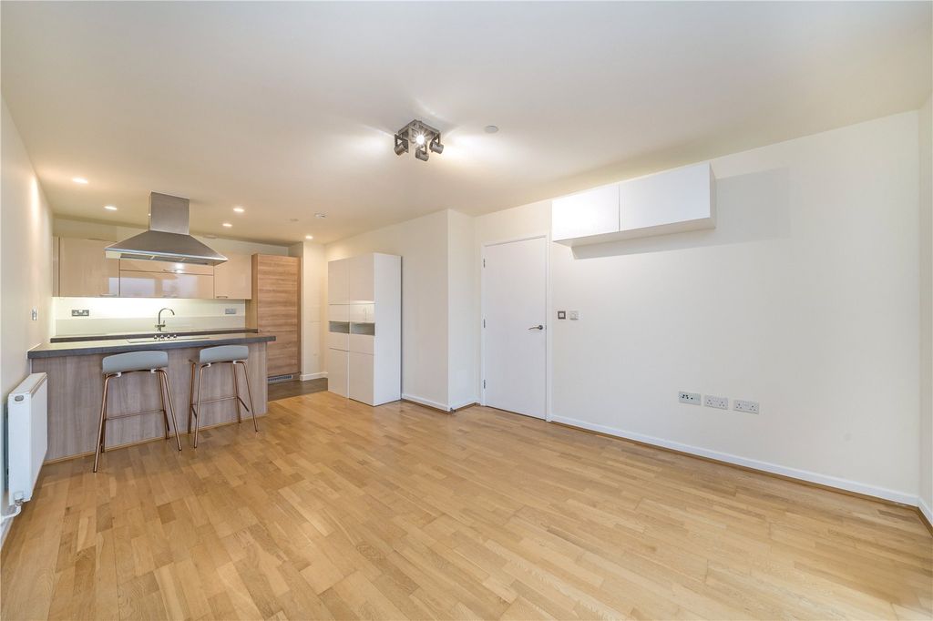 Property photo 2 of 11 Picture No. 07