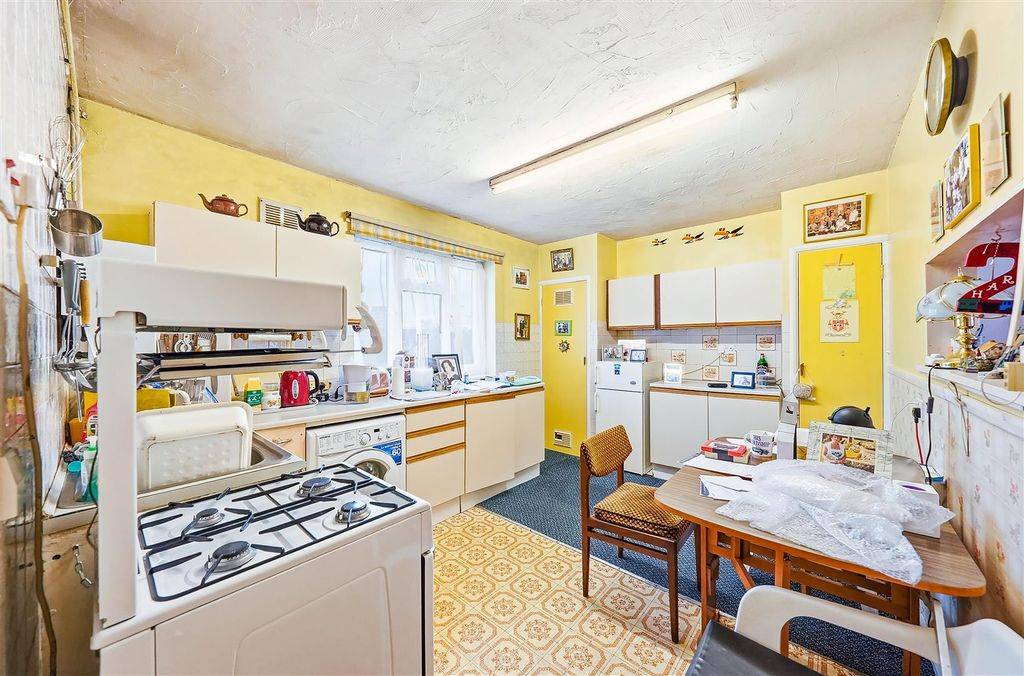 Property photo 3 of 14 Kitchen-Diner