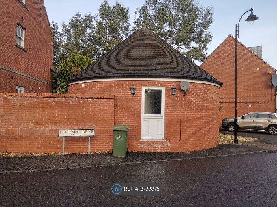 Property photo 2 of 16 Street View